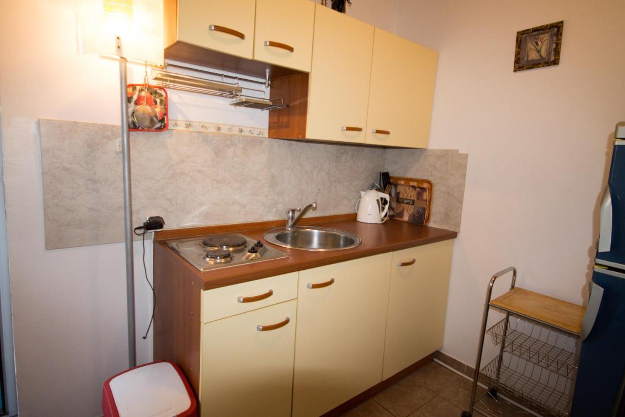 Apartments Jasna Трогир Екстериор снимка