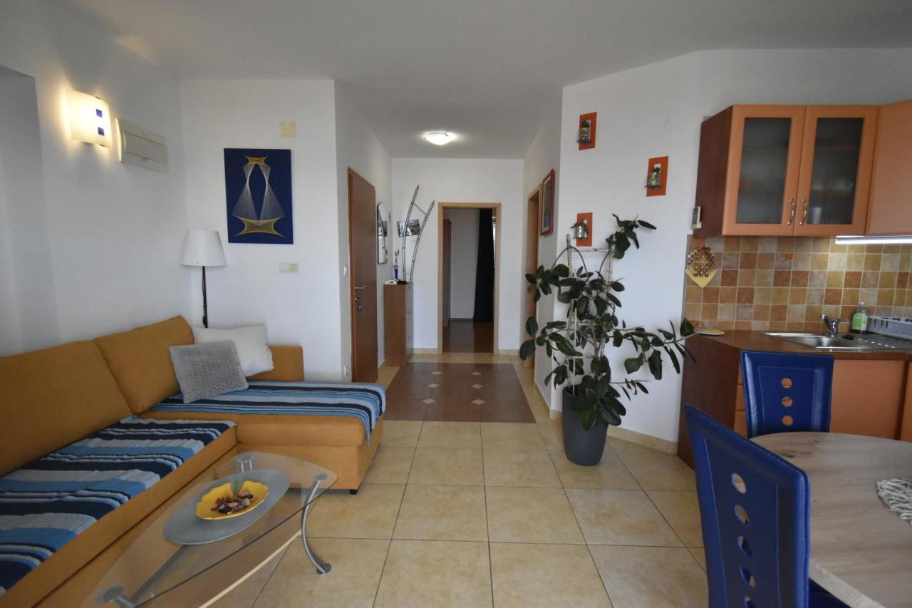 Apartments Jasna Трогир Екстериор снимка