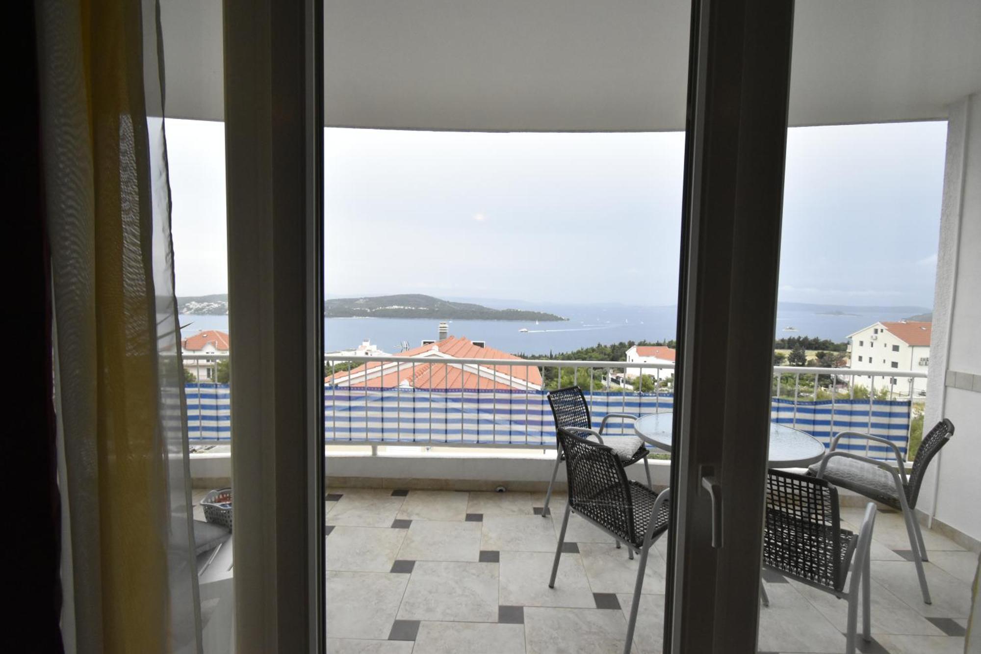 Apartments Jasna Трогир Екстериор снимка