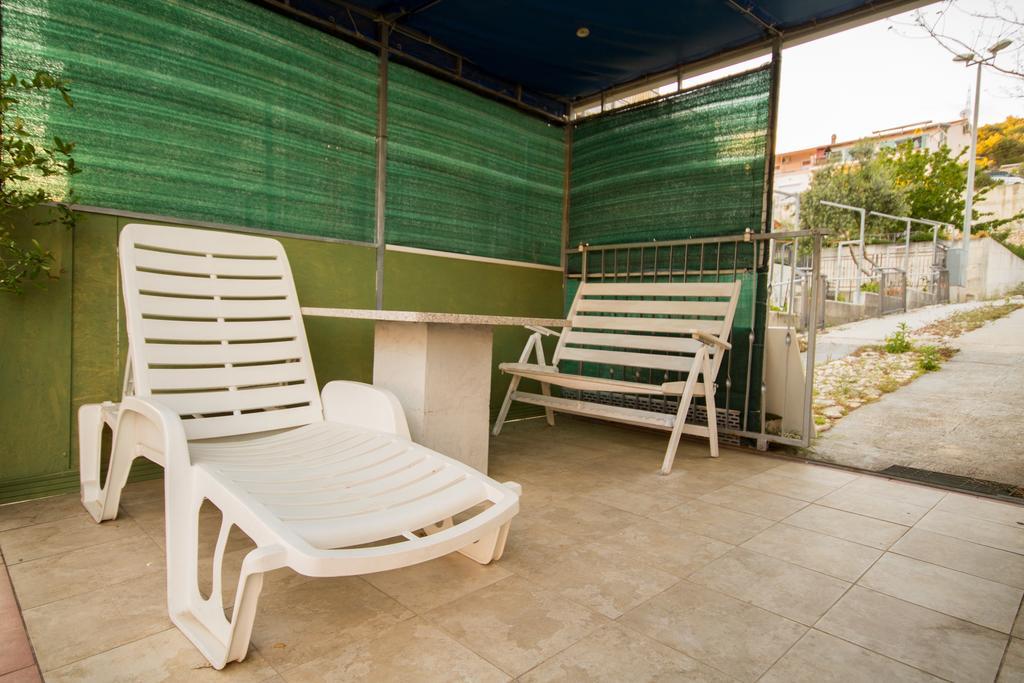 Apartments Jasna Трогир Екстериор снимка